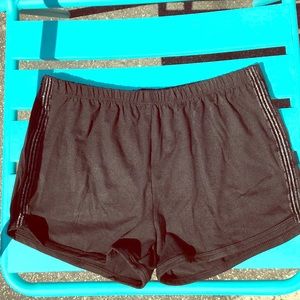 M Lovely Bubbly shorts with glitter stripe sides